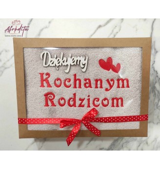 Siuvinėtas rankšluostis "Kochanym Rodzicom" 07